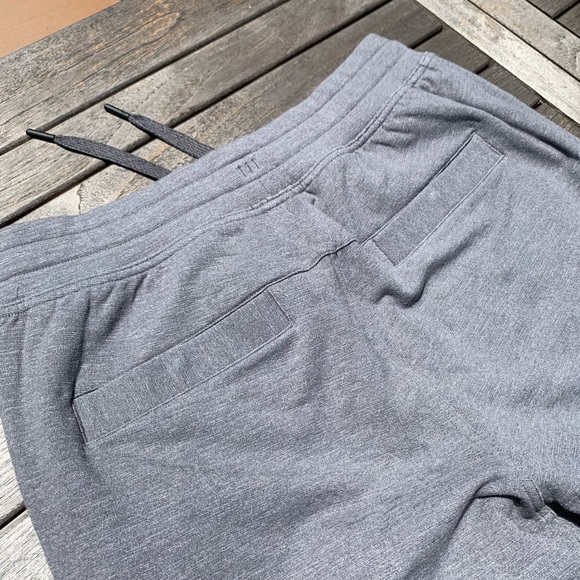 Men’s Lululemon Jogger Light Gray - Picture 4 of 6